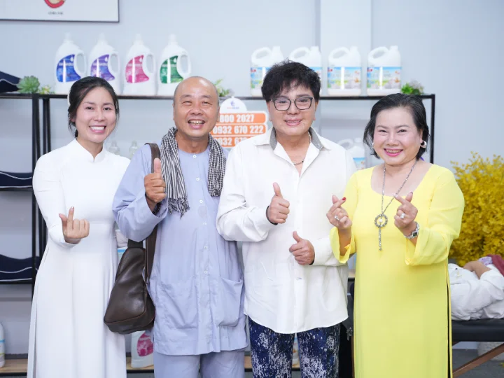Nghệ sĩ Châu Thanh tin dùng Miếng Dán Điện Sinh